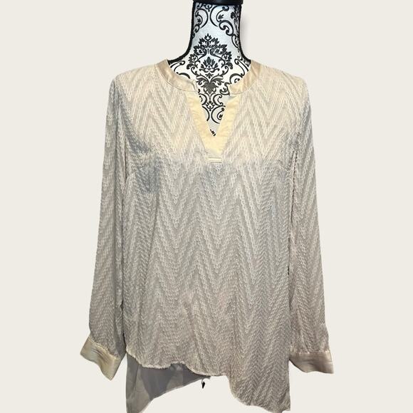 Beige by ECI Sheer Chevron Embossed blouse size S - Picture 1 of 10